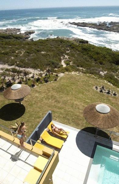 Crayfish Lodge Sea & Country Guest House Gansbaai Exterior foto